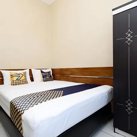Hotel O Solo Point Guest House Syariah-3